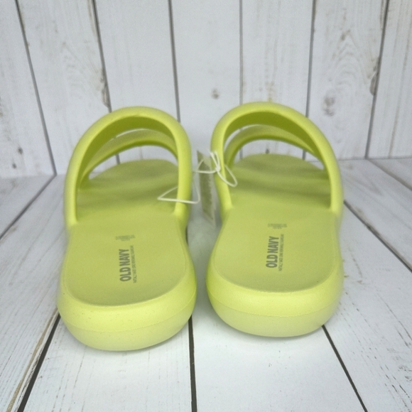 Old Navy Puff Slide Sandals - Picture 5 of 8